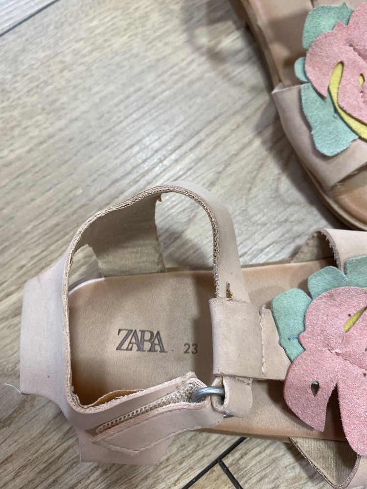 Сандалі Zara 23р