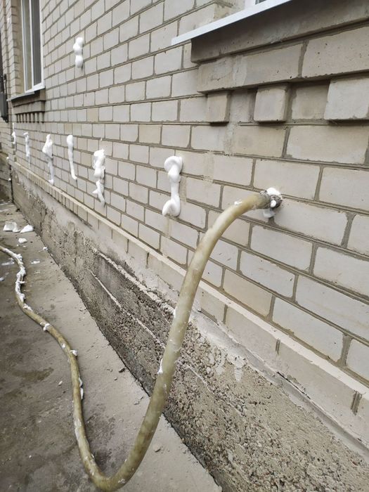 Утеплення Піноізолом Рідкій пінопласт стіни та дахи