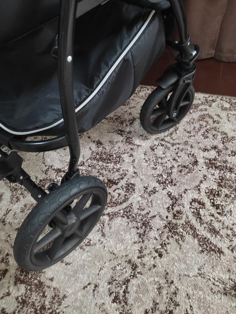 Продам коляску Viktoria 2 в 1