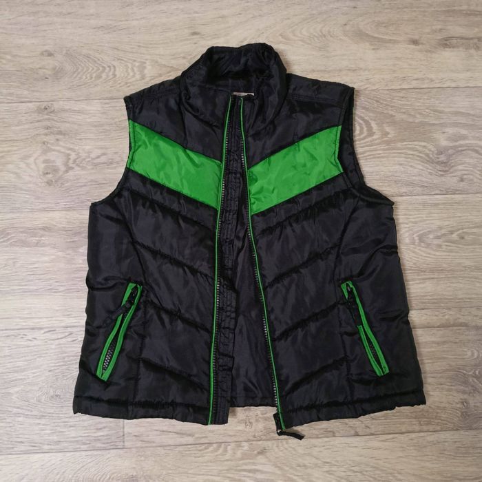 Жилетки по 200 грн
