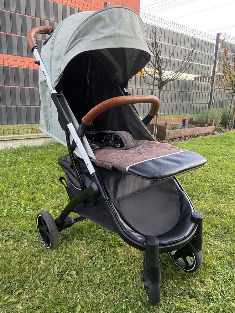 Wózek spacerowy Carello Astra