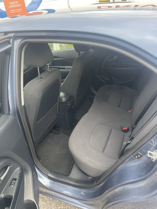 Kia rio 1.2 bezna bogate wyposarzenie maly orginalny przebieg z danii