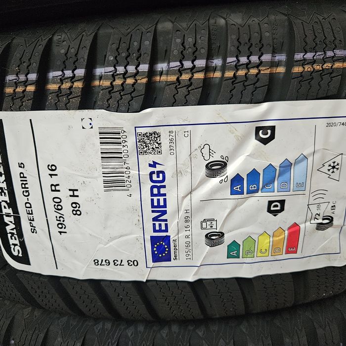 195/60R16 Opony (NOWE)