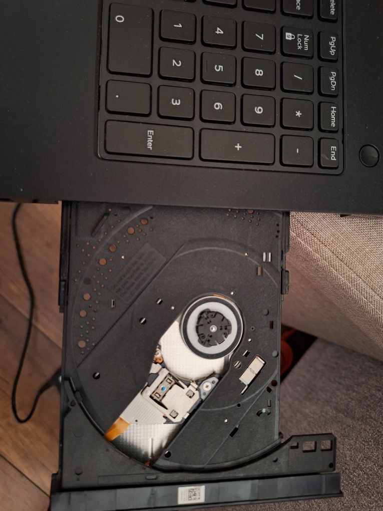 Dell Inspiron 15