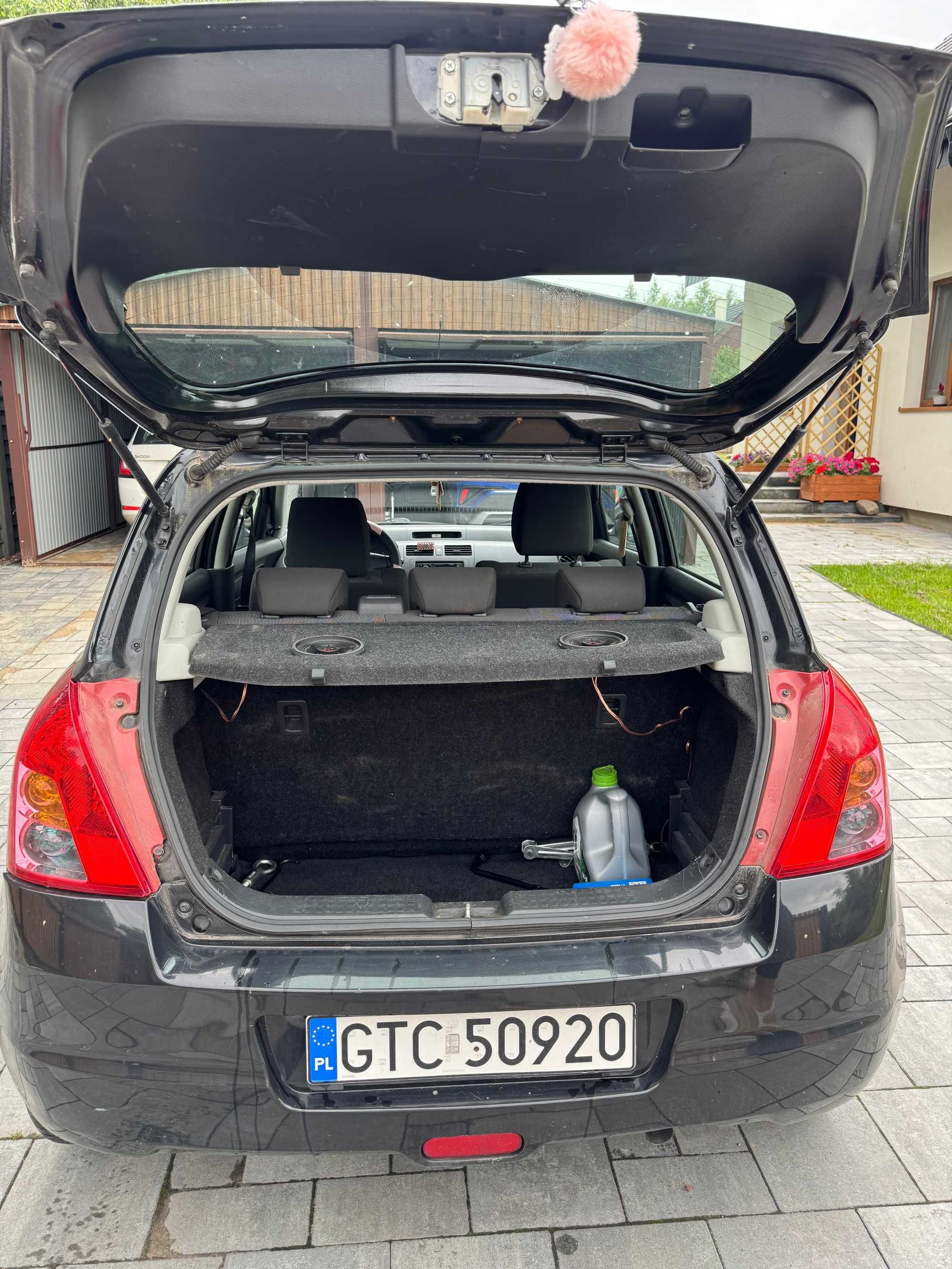 SUZUKI SWIFT benzyna 1,3 niski przebieg , zadbany.