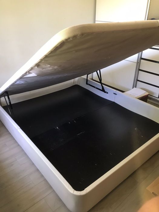Sommier 160x200 ikea com arrumação