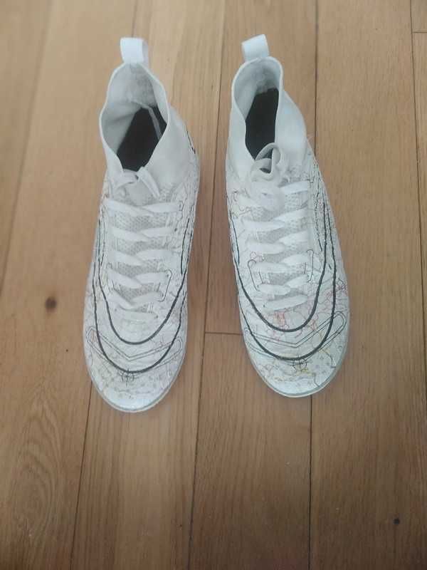 Chuteiras de Futebol de Campo