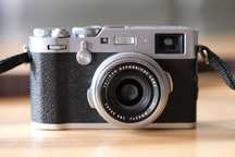 Fujifilm X100F aparat fotograficzny wizualnie jak nowy + skórzane etui