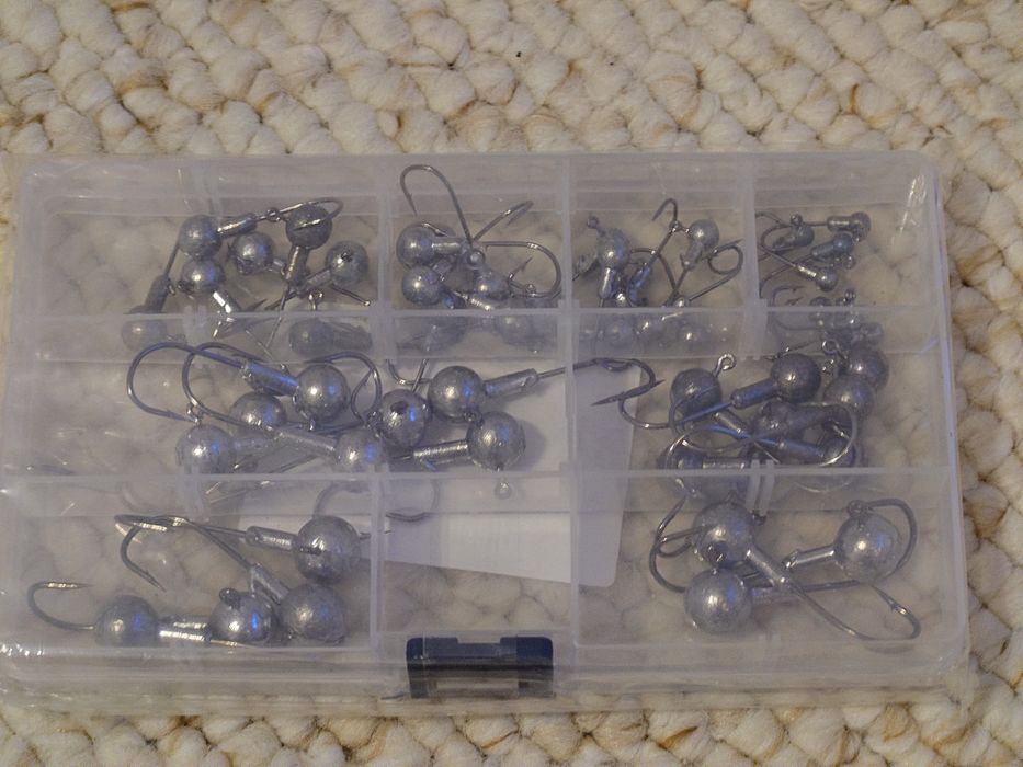 Wędkarstwo – główki jigowe z hakami (49 szt.)