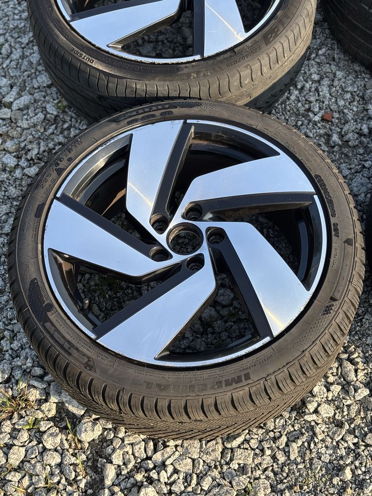 Koła felgi aluminiowe alusy VW GOLF VII VIII 7 8 GTI 225/40 R18 komple