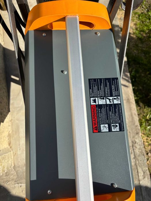 Зварювальний напівавтомат Hugong ExtreMig 200 LCD