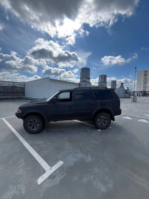 Mitsubishi Pajero Sport 2.5 TDI Снимается с учета!