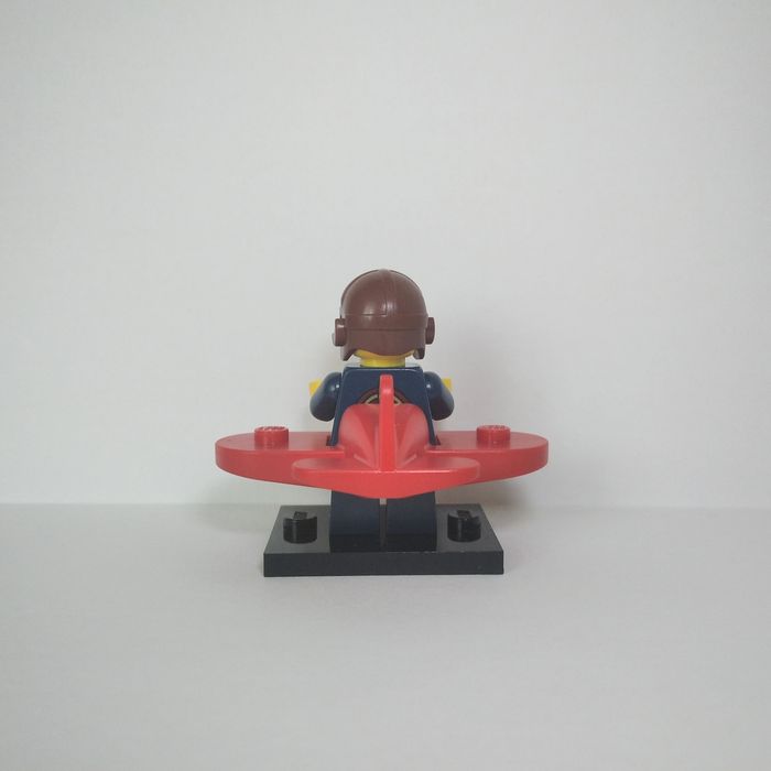 Lego Minifigures seria 21 Dziewczynka Pilot