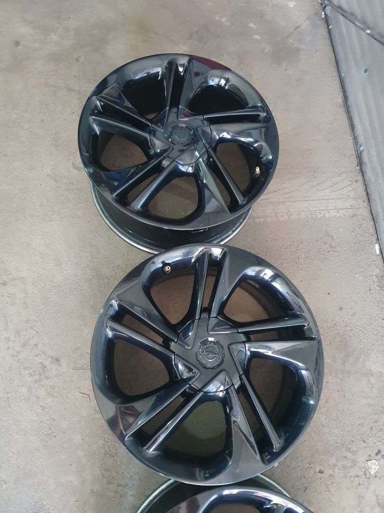 Alufelgi 17 4x100 17 7j et 44 opel corsa adam meriv a