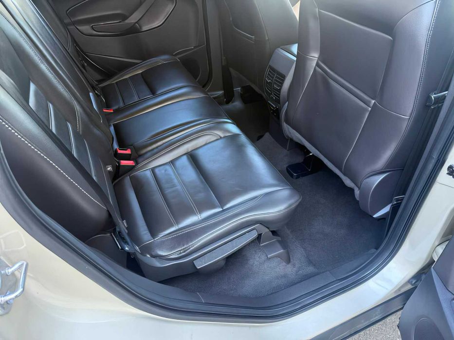 Ford Escape      2017