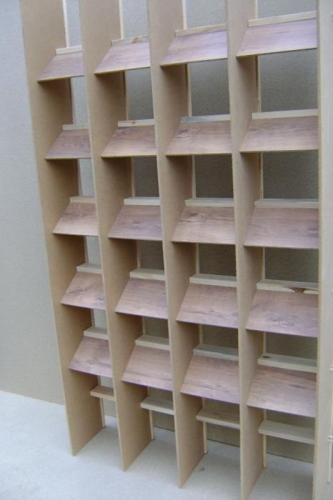 Półki spoczynkowe- regał dla golebi-gołębi