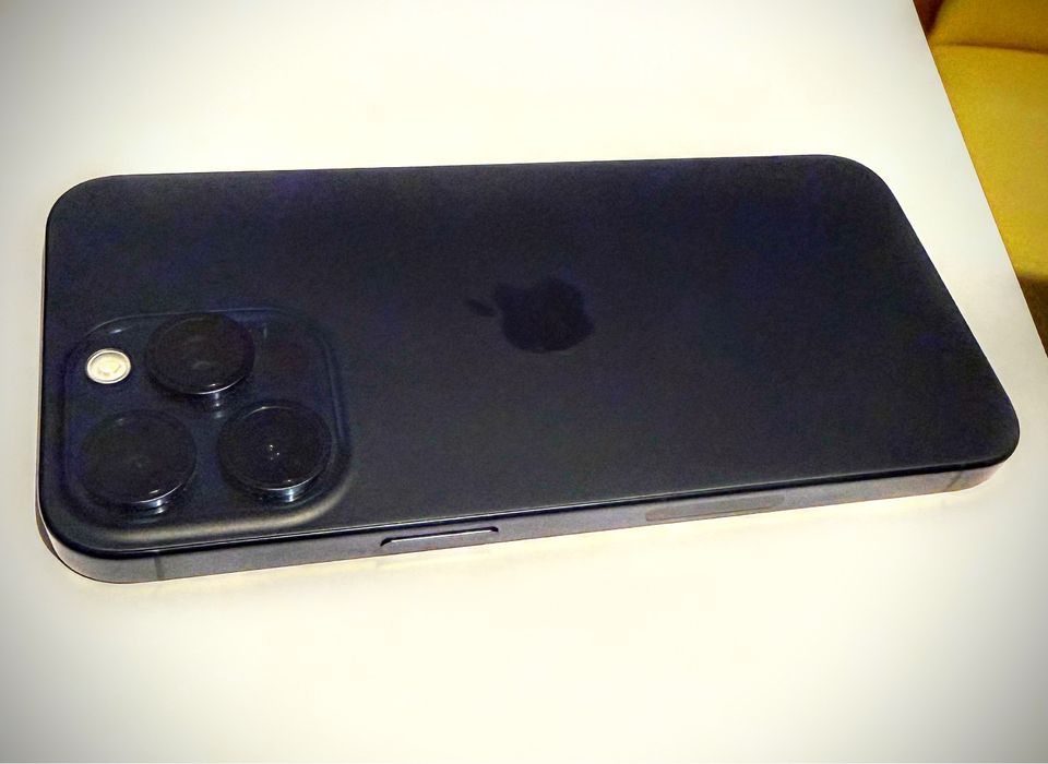 iPhone 15 Pro Max 256GB Preto — Excelente Estado + Capa