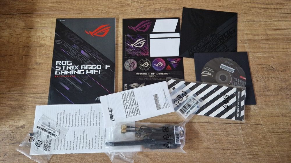 Płyta główna Asus ROG Strix B660-F Gaming WiFi  box gwarancja