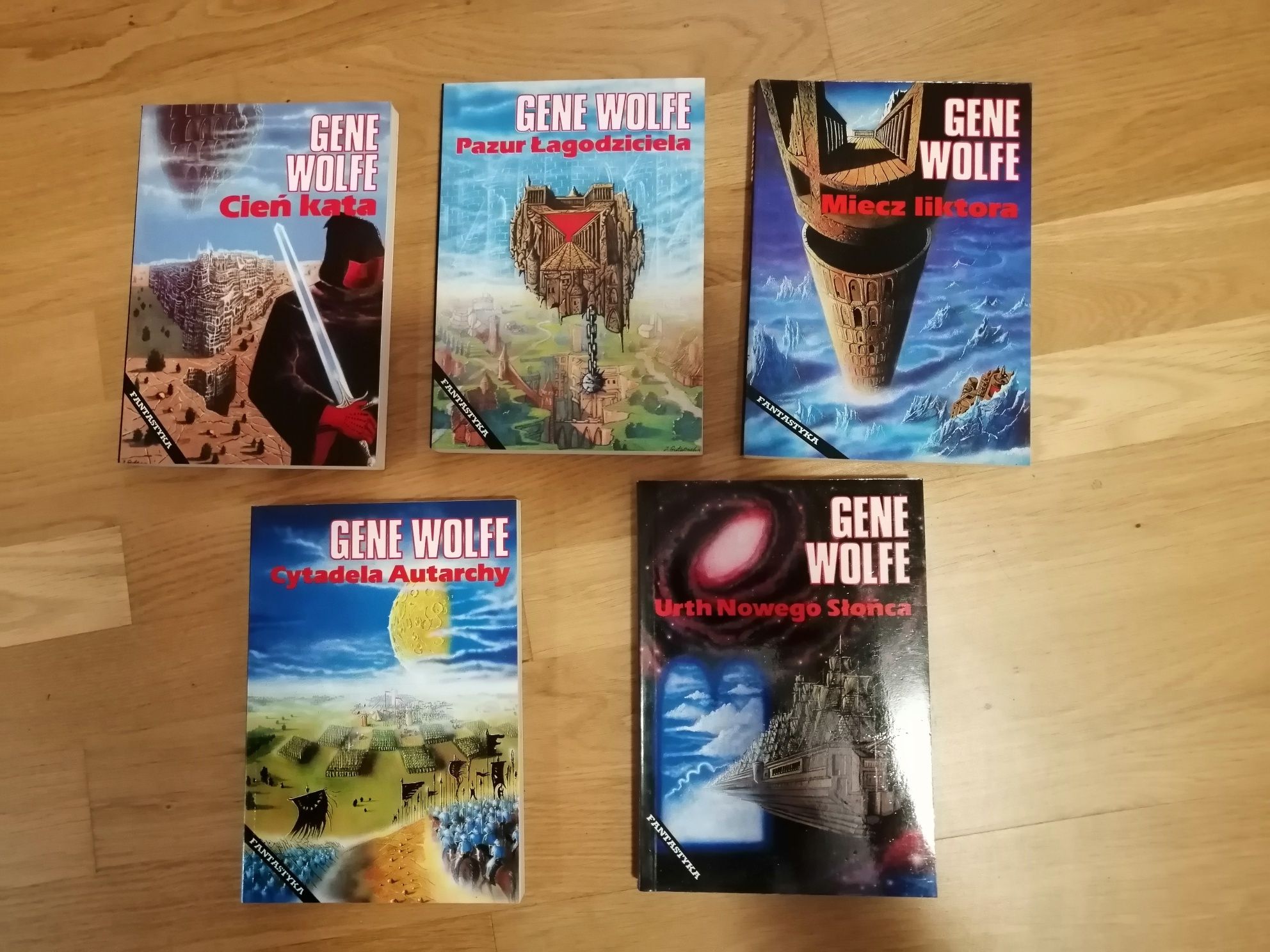 Gene Wolf, Księgi Nowego Słońca 1-5