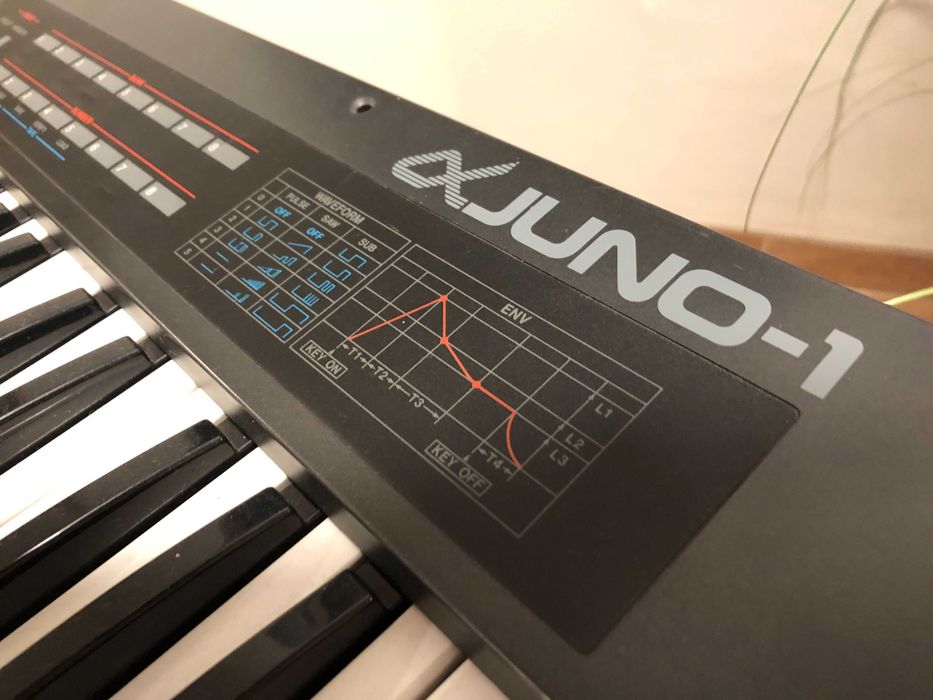 Roland Alfa Juno 1 Syntezator analogowy unikat stan kolekcjonerski