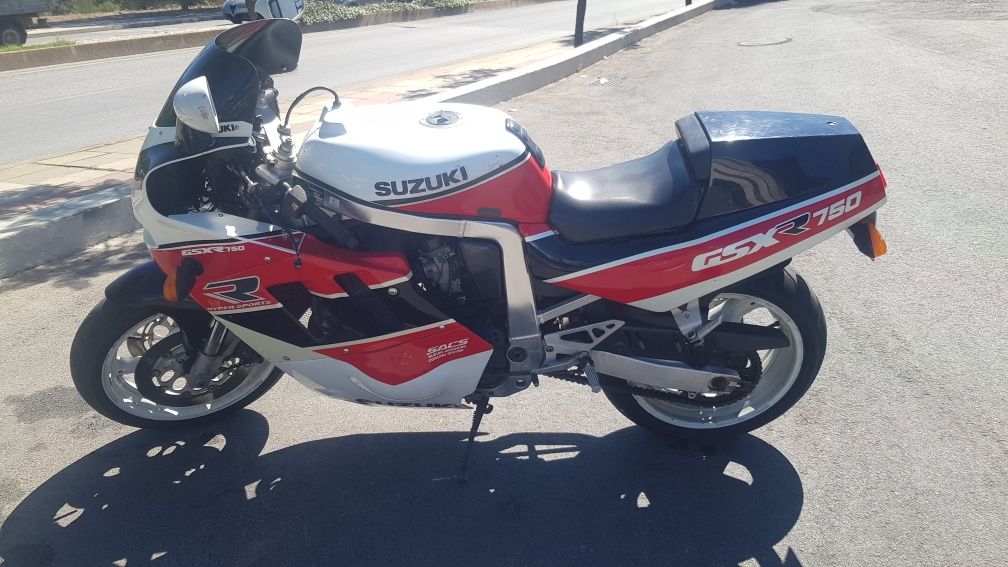 Suzuki GSXR 750 de 1990