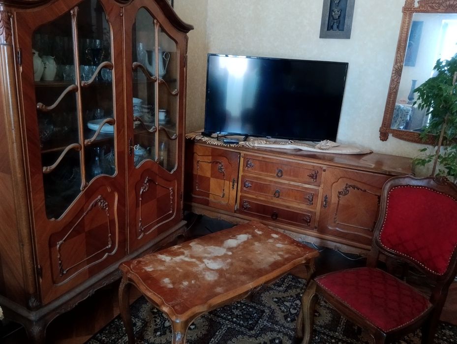 Набір меблів антикварні