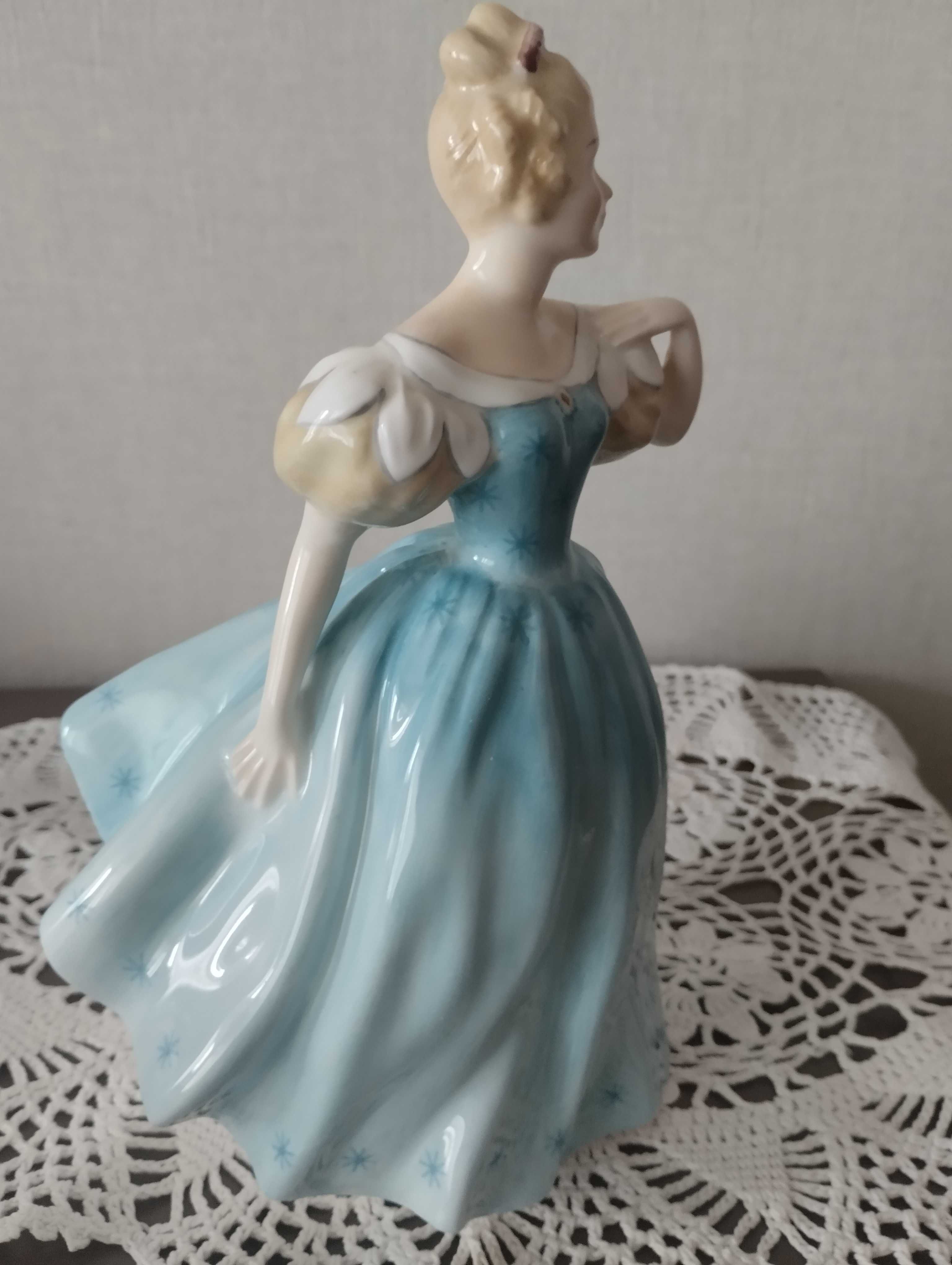 Статуэтка Royal Doulton, костяной фарфор