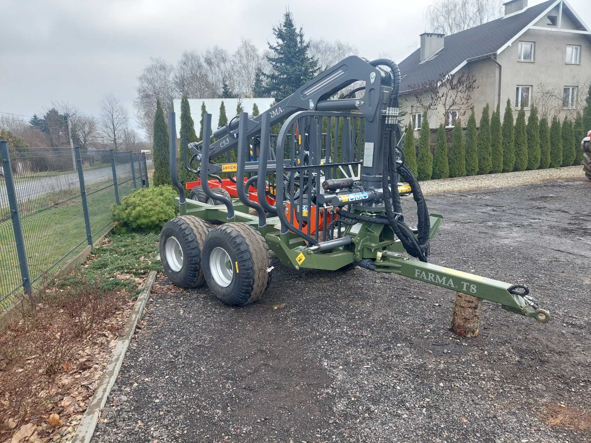 Przyczepy leśne FARMA – Modele T12 G2, T9 G2 i T8 G2