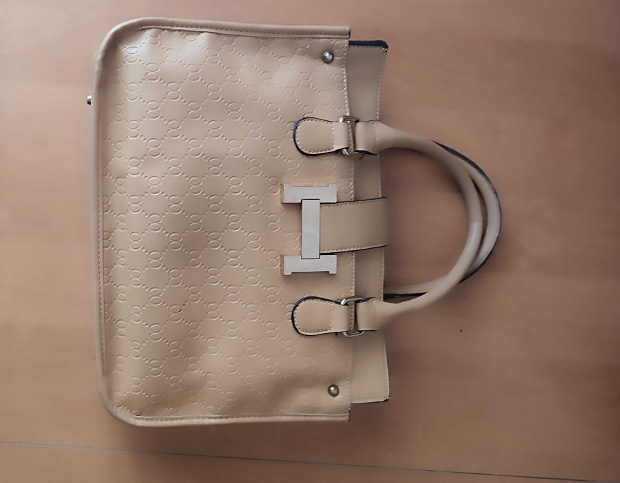 Сумка жіноча. Стильна, ділова.