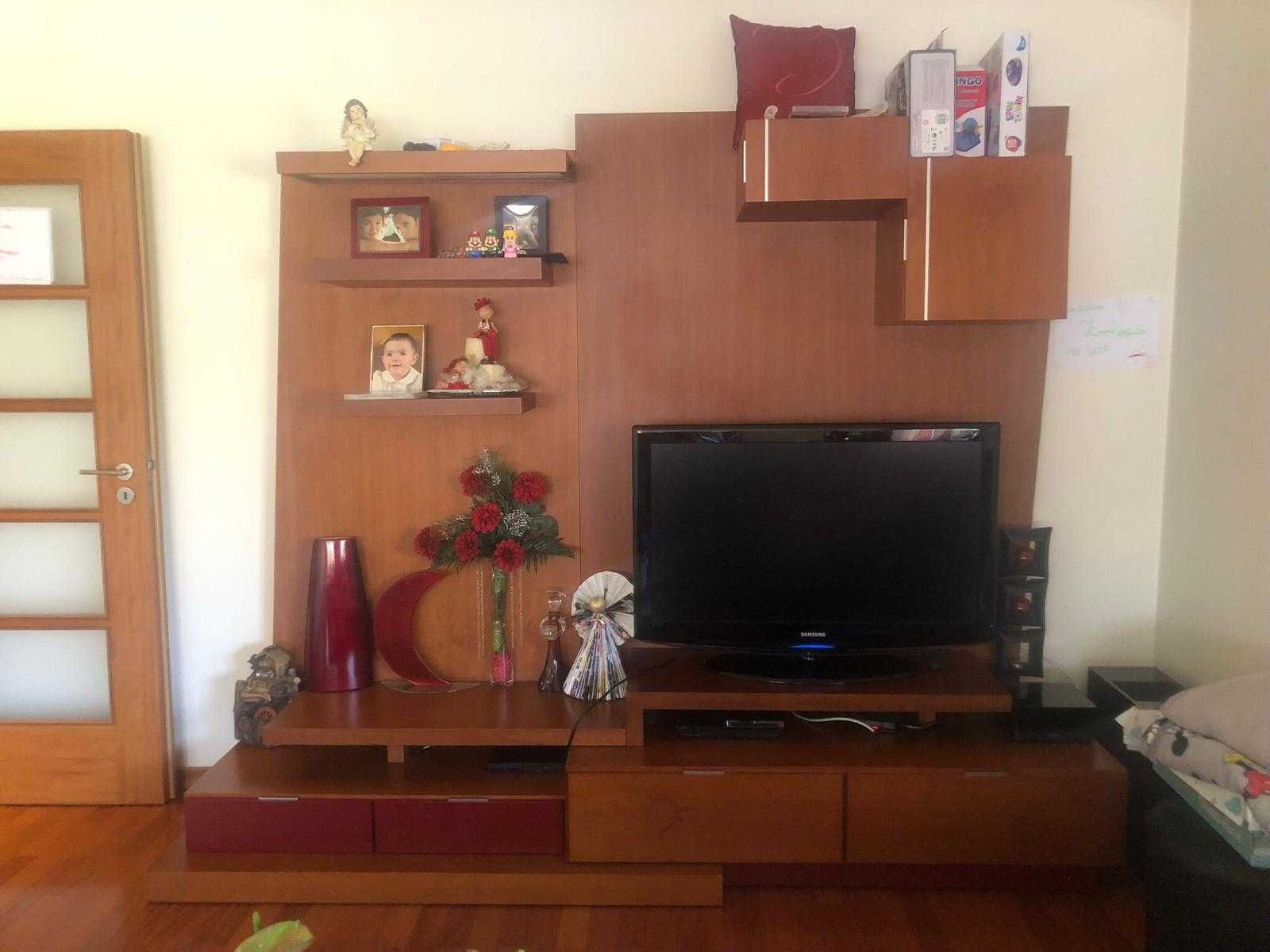 Móvel de TV (vendido com ou sem painel de trás)