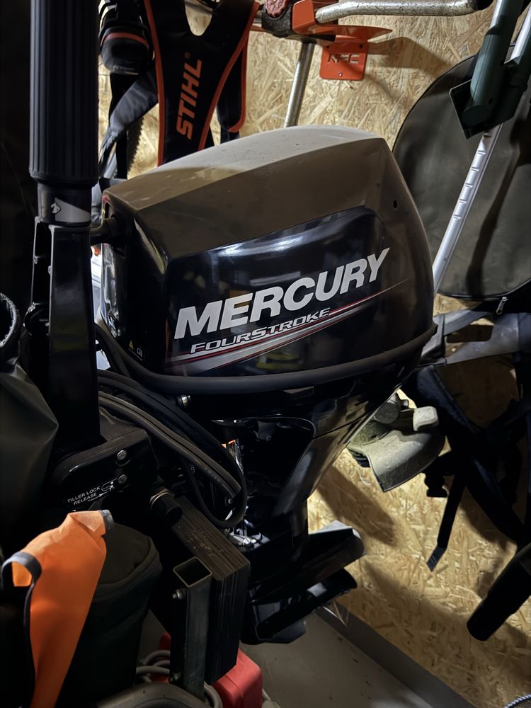 Silnik zaburtowy czterosuw Mercury F8EH krótki