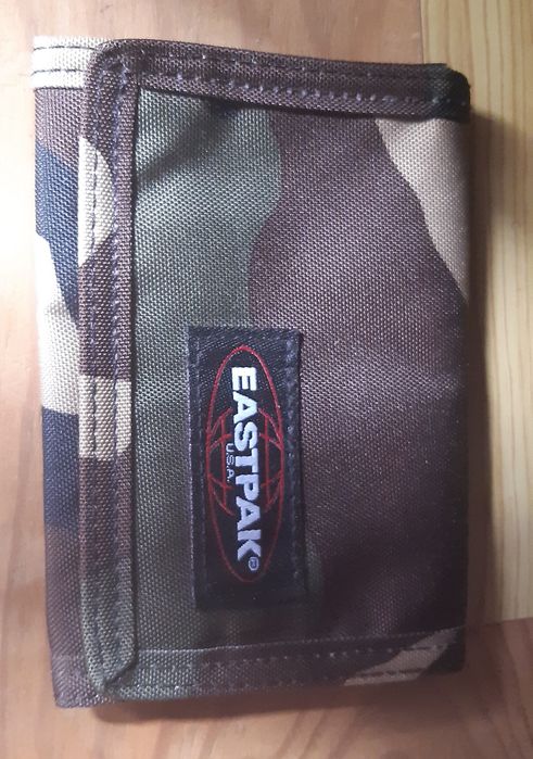 Carteira Eastpak