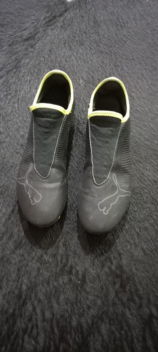 Chuteiras tamanho 40 quase novas