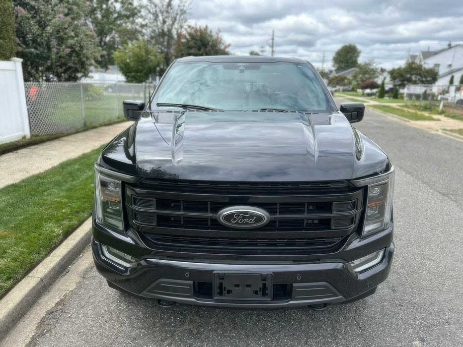 Ford F-150 Lariat SuperCrew      2022