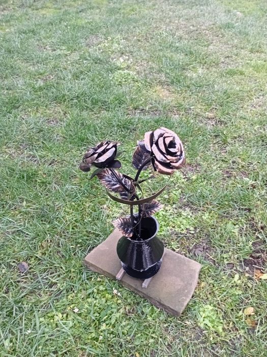 Ковані троянди квіти
