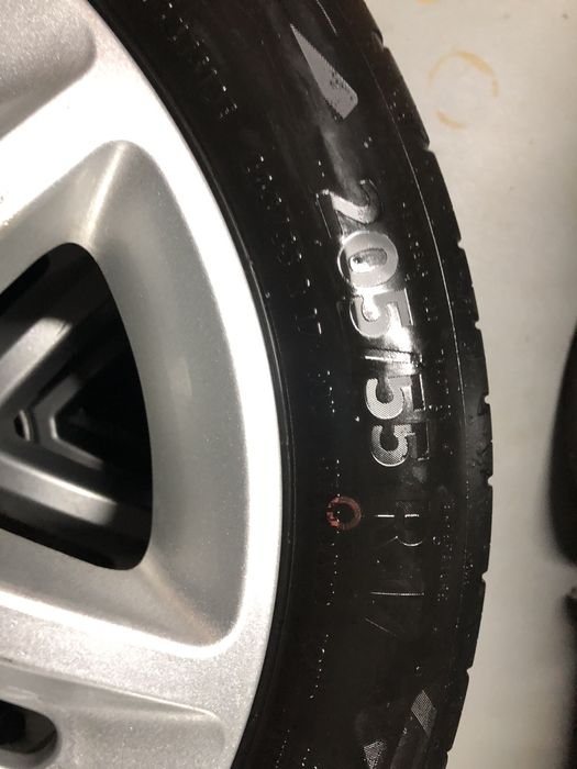 Диски литі, шины 205/55 R17 рено меган
