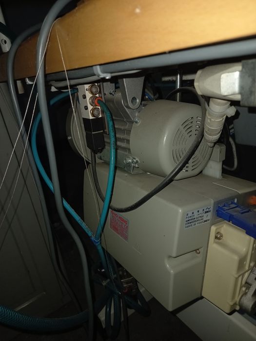 Máquina costura calçado