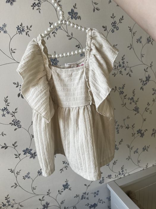 Tunika zara 86………………………………………………………………………………………………………………………………………………..