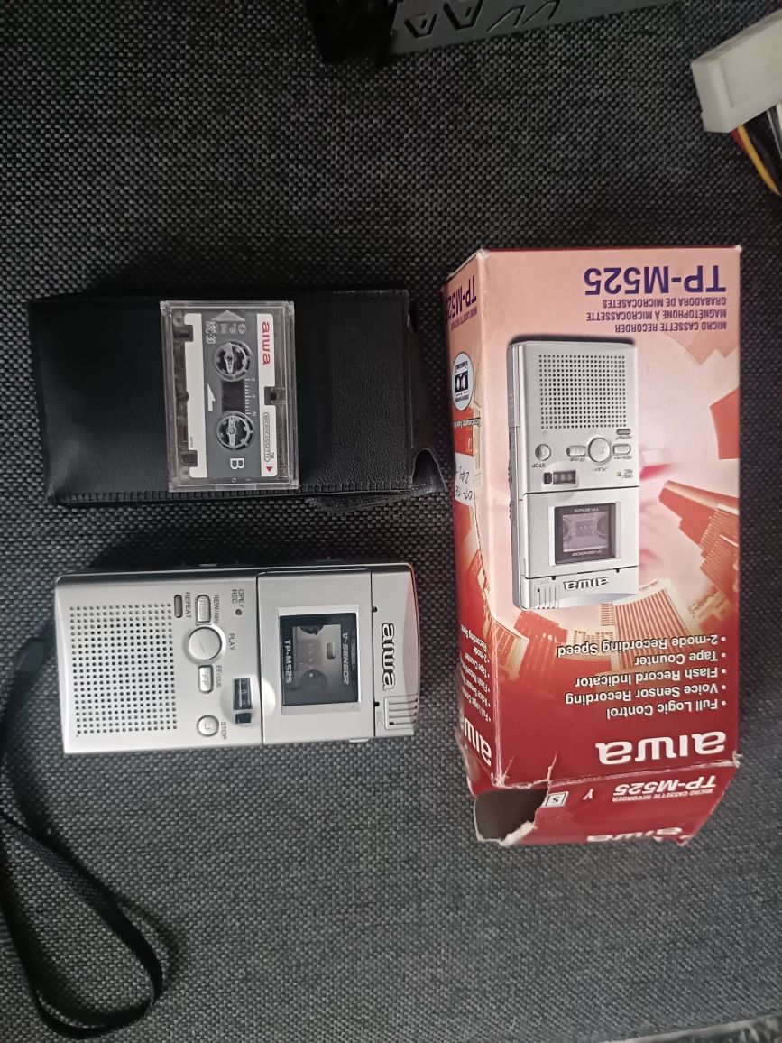 Dyktafon Aiwa TP - M525
