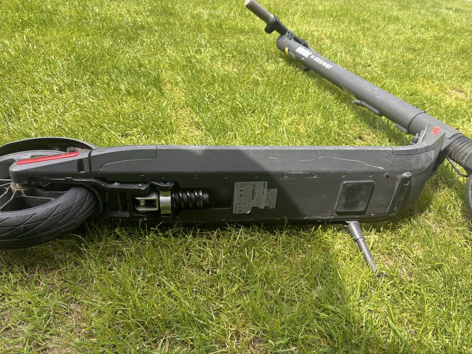 Hulajnoga elektryczna Segway Ninebot ES2