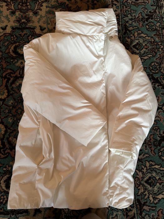 Біла куртка пуховик H&M, розмір М