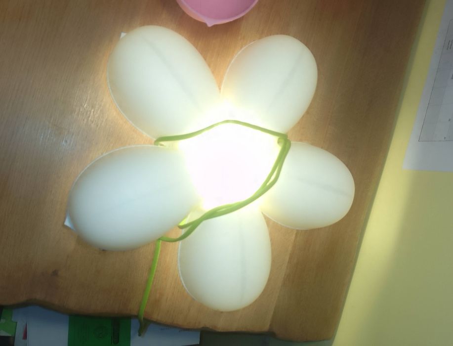 2 Lampki IKEA kwiatek + żarówki