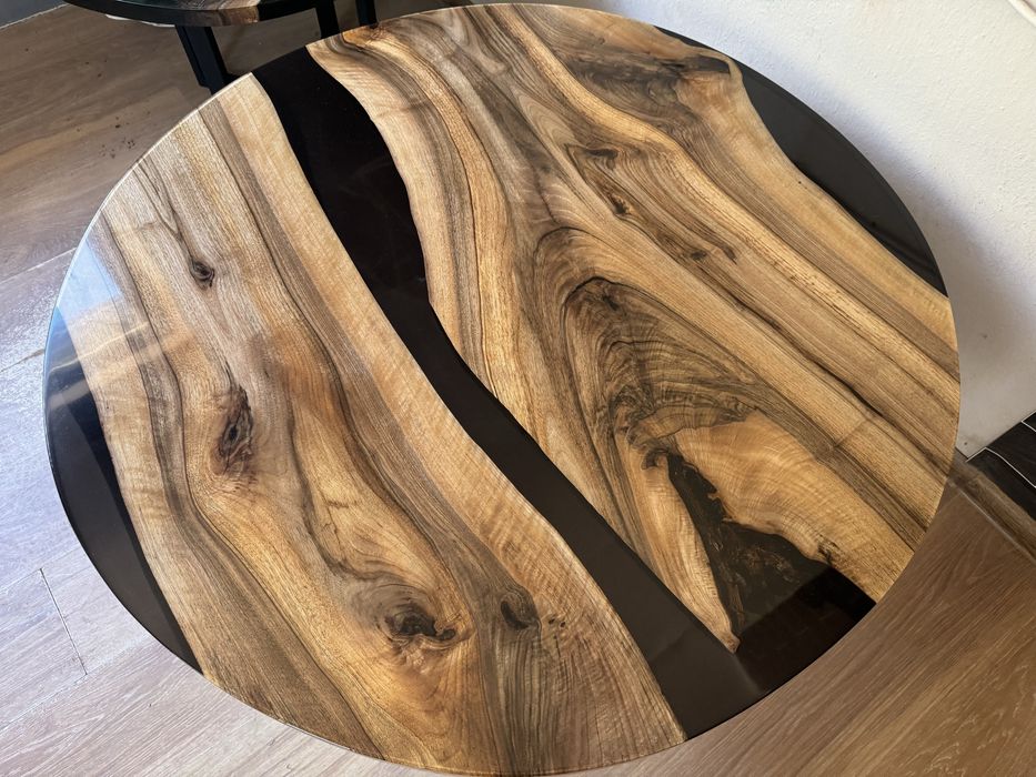 Stól fi 100cm orzech wloski i zywica czarny/zielony/niebieski