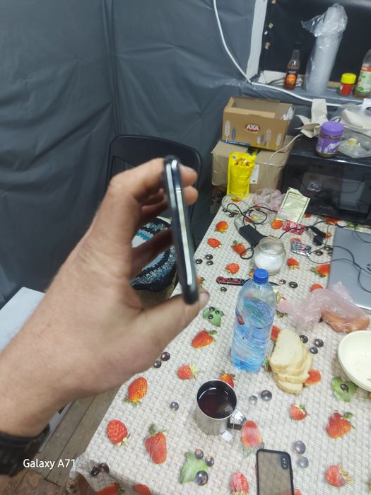 Продам айфон 10 256гб