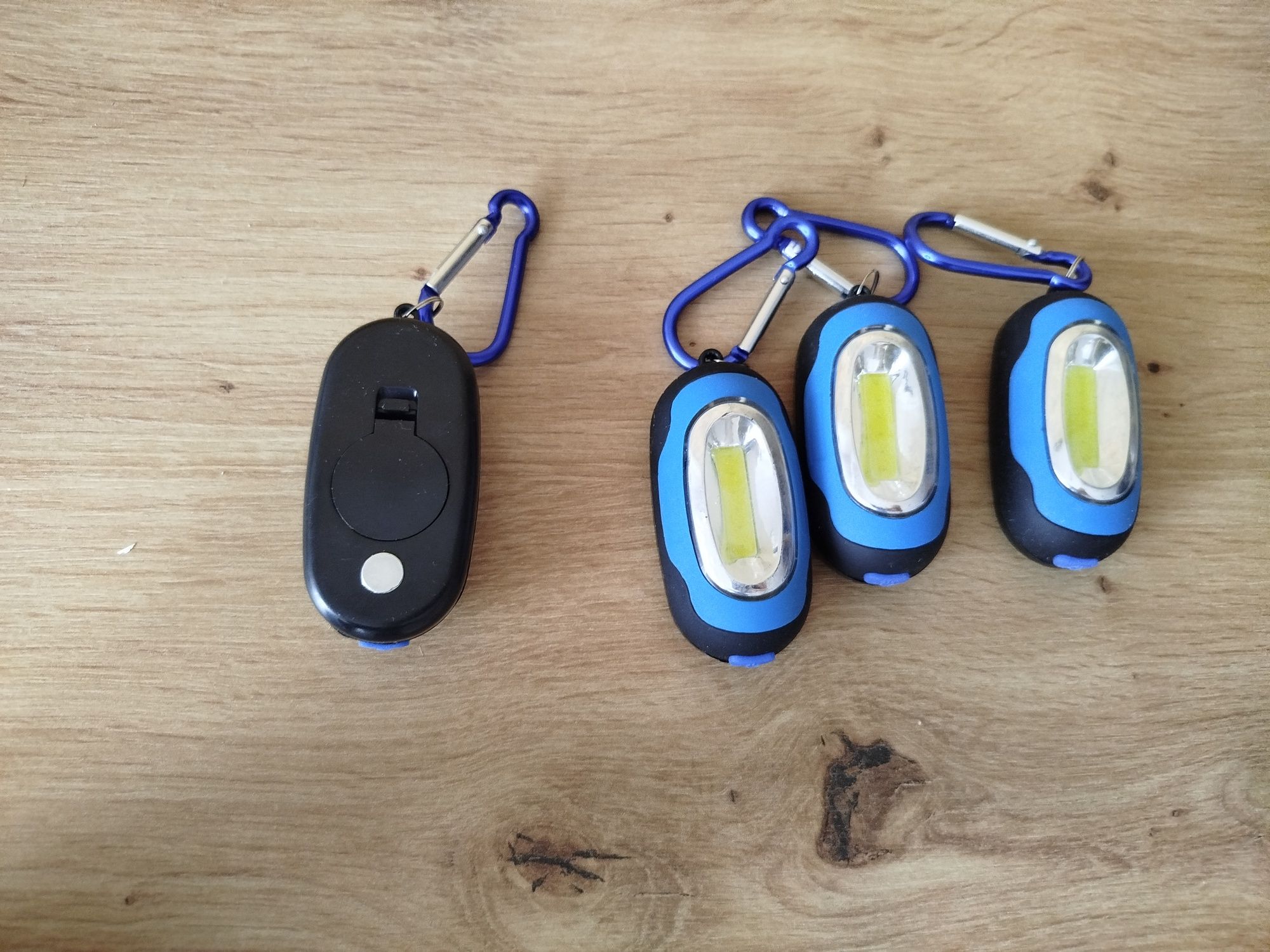 4 sztuki LED cob breloczki do kluczy karabińczyk magnez