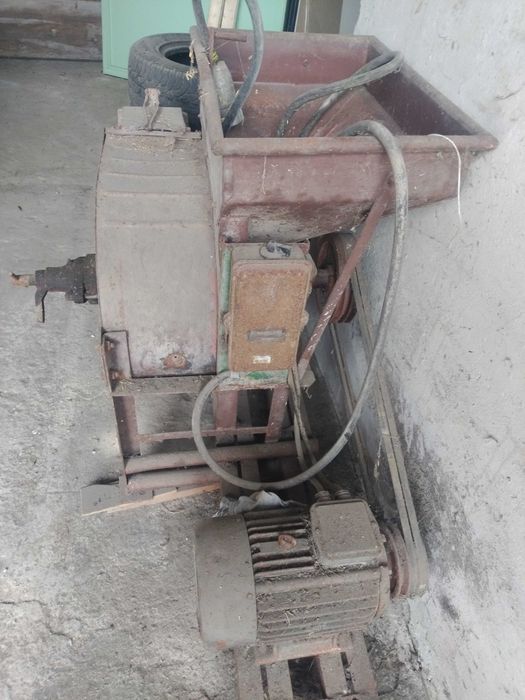Sprzedam śrutownik kamieniowy z silnikiem. Model Wuko H123/1