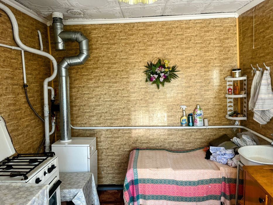 Продам ДВА Дома на участке, ул. ПЕРЕДОВАЯ, АТБ