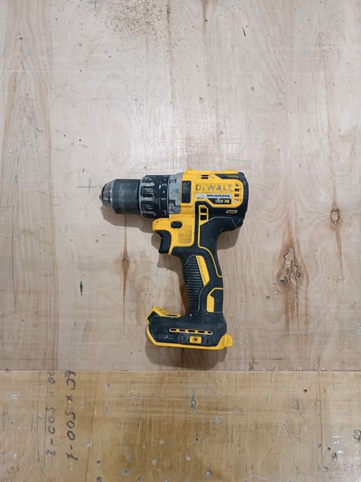DeWalt dcd791 шуруповерт