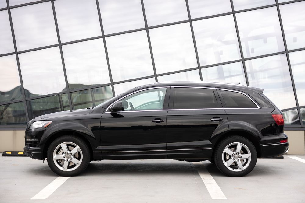 Продам Audi Q7 2013