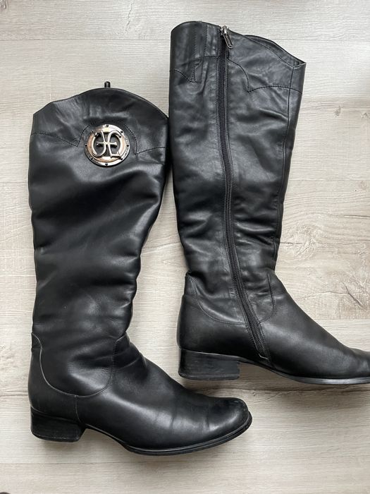 Зимние кожанные сапоги 39 размер